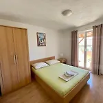 아파트 Ribarev Dom *