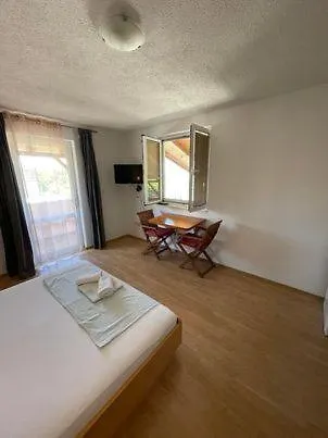 شقة Ribarev Dom